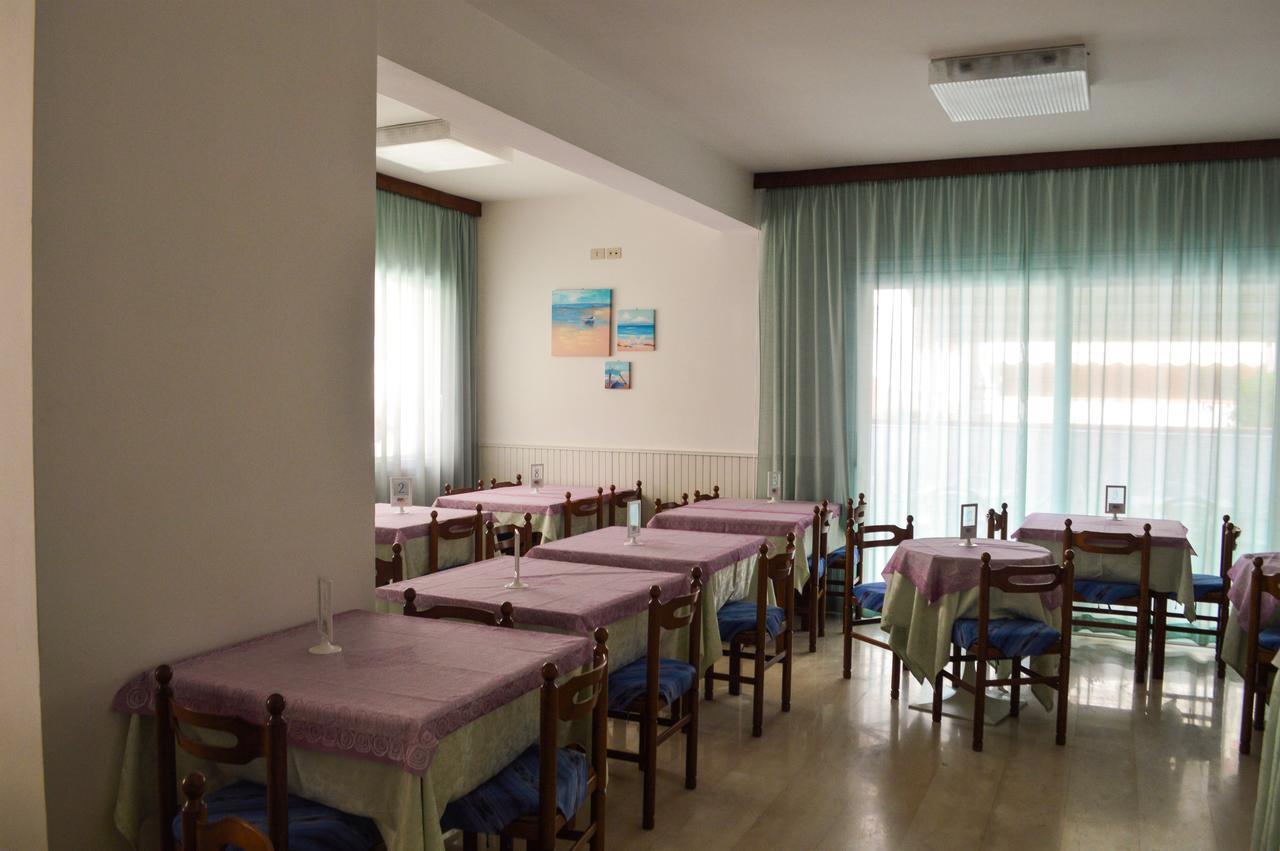 Canoa Hotel Cervia